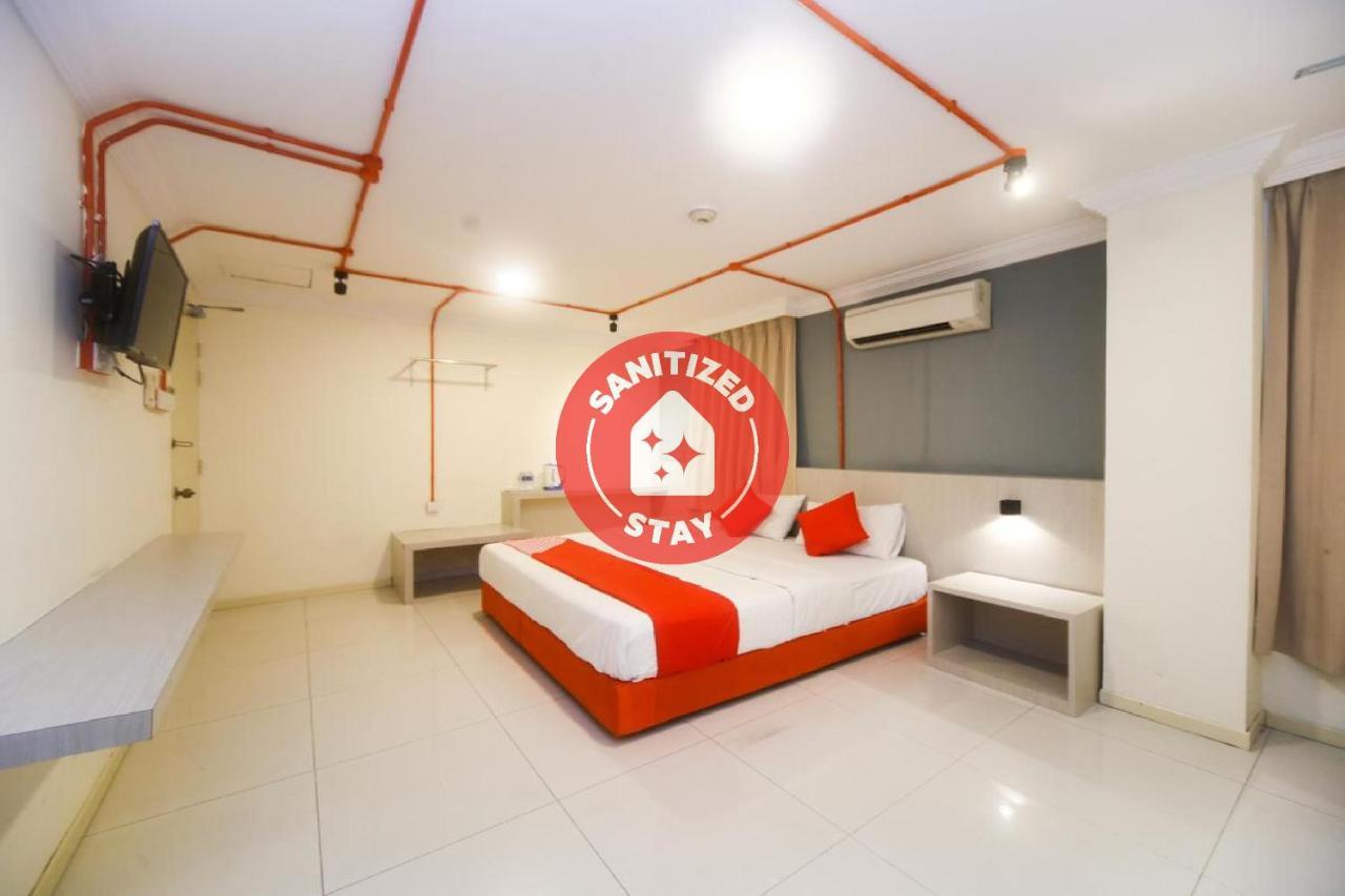 Oyo 727 Hotel Rafflesia Kota Kinabalu Bagian luar foto
