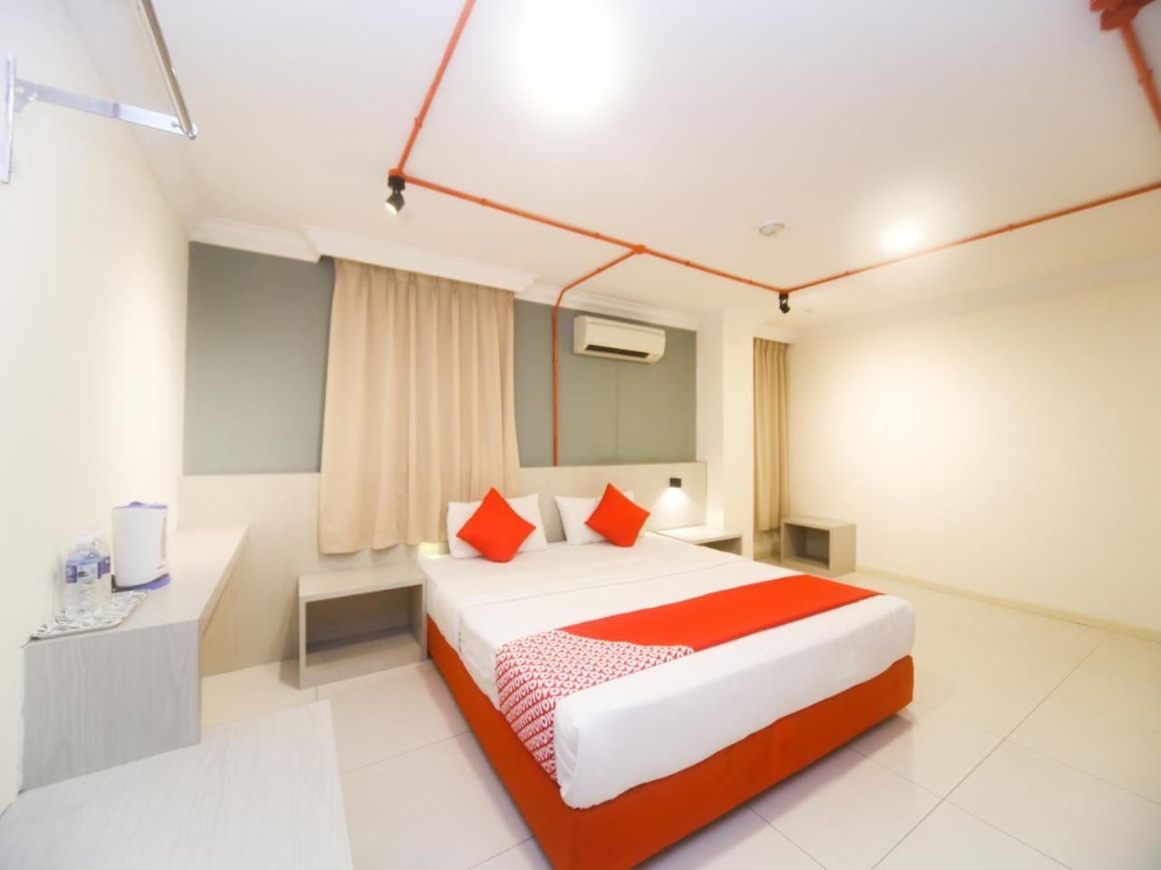 Oyo 727 Hotel Rafflesia Kota Kinabalu Bagian luar foto