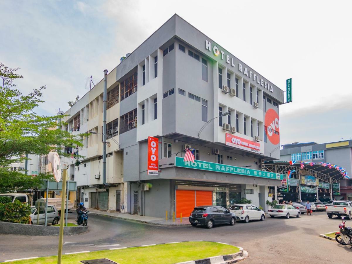 Oyo 727 Hotel Rafflesia Kota Kinabalu Bagian luar foto