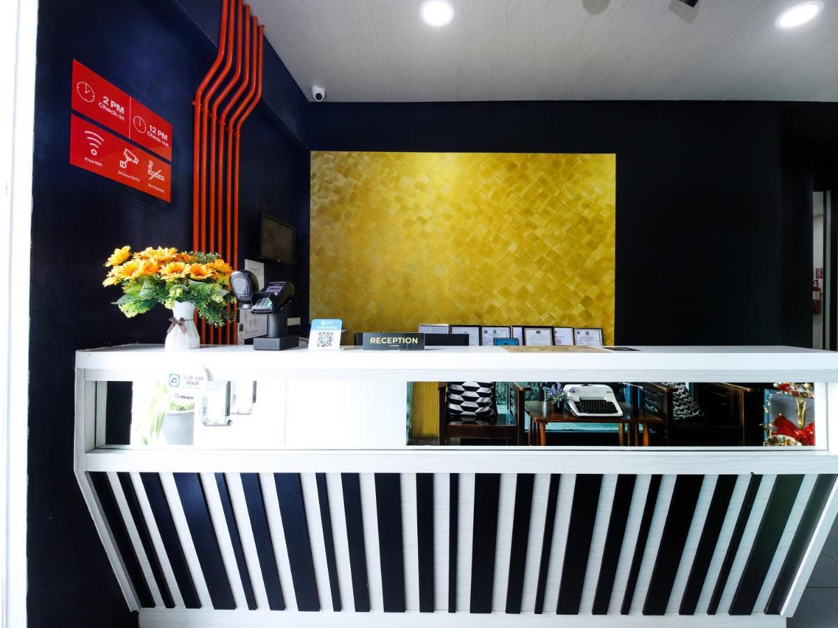 Oyo 727 Hotel Rafflesia Kota Kinabalu Bagian luar foto