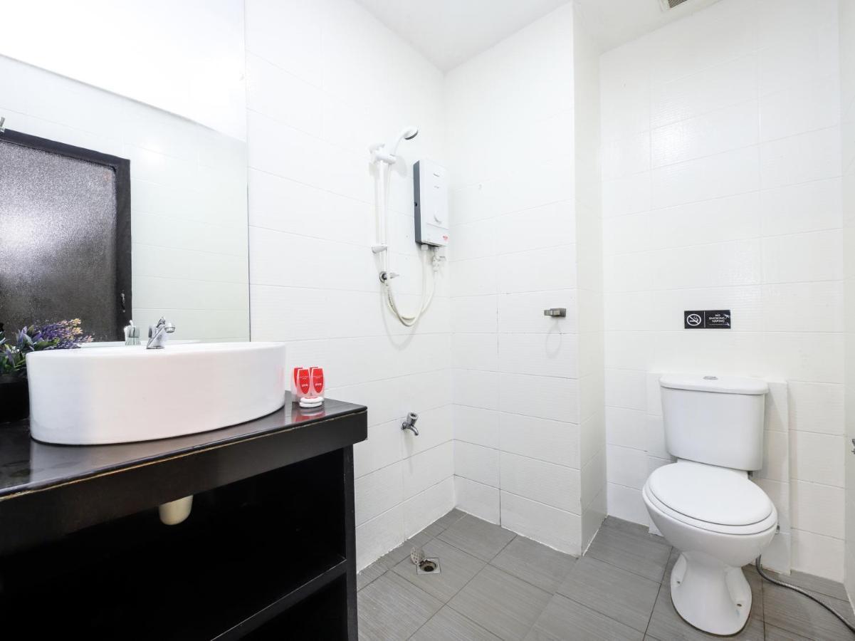 Oyo 727 Hotel Rafflesia Kota Kinabalu Bagian luar foto